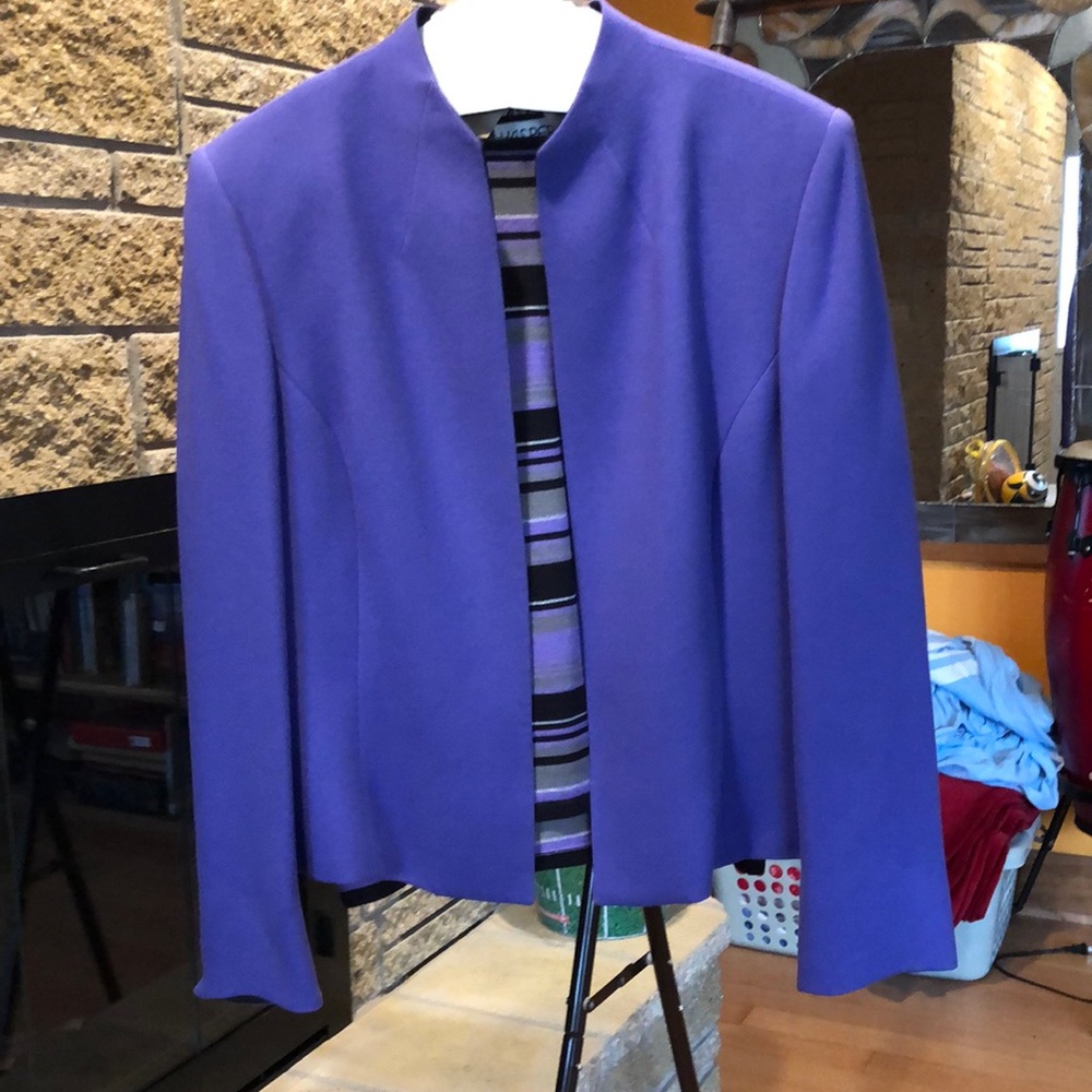 Ladies blazer with knit top in purple SZ 16